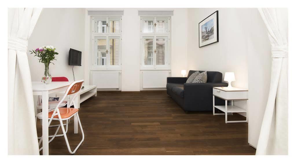 Vysehrad Castle Suite Πράγα Εξωτερικό φωτογραφία